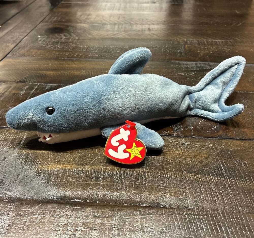 Ty Beanie Babies Crunch The Shark Plush Toy Retired